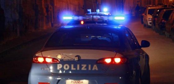 Fiamme distributore e lancio molotov, un arresto a Lucca