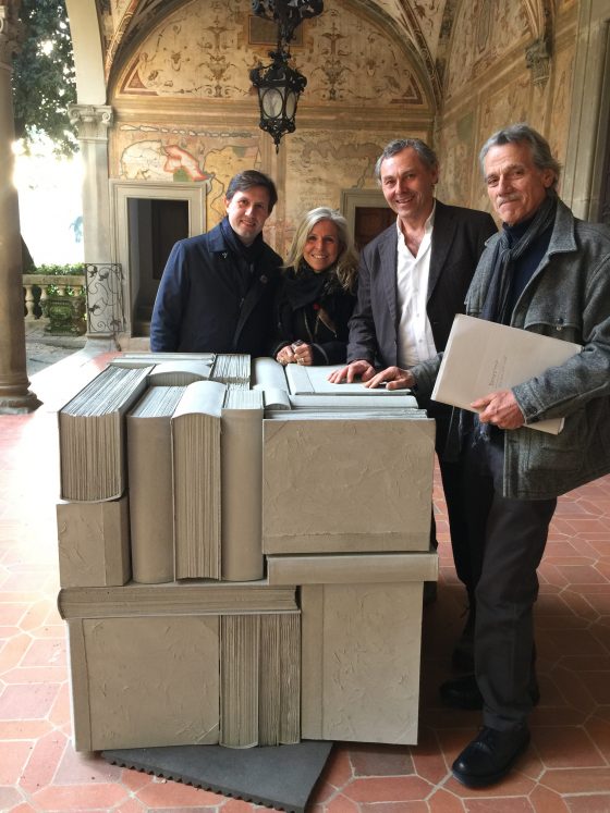Terrorismo: a Firenze le barriere sono a forma di libri