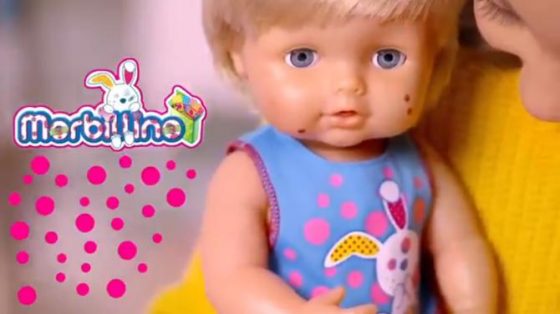 Cicciobello contro tutti, “Il morbillo non è un gioco” ma per chi?