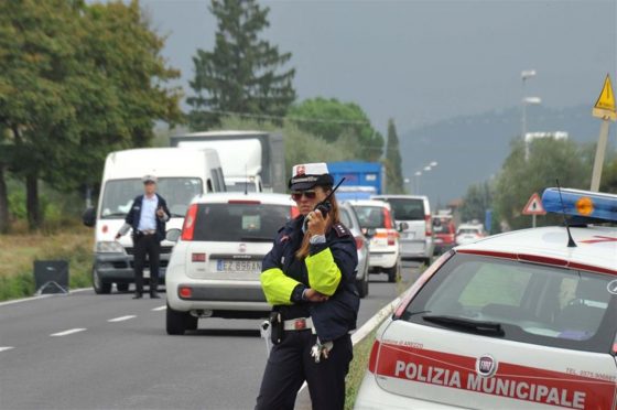Prato: bimbo esce di casa e si perde, denunciato padre