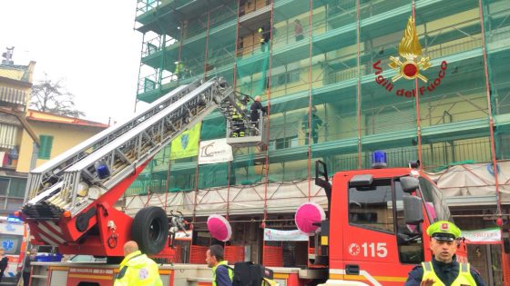 Incendio a Le Sieci (Fi), evacuato condominio