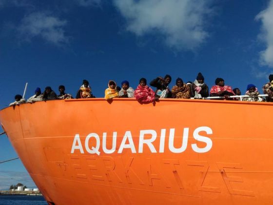 Acquarius: presidio Rete Antirazzista alla prefettura di Firenze