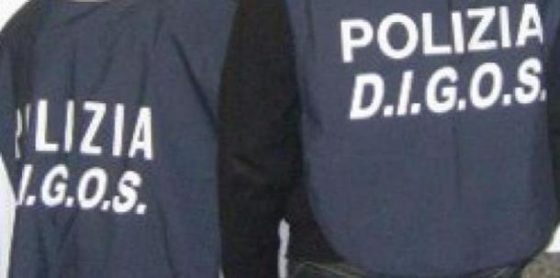 Irruzione giovani Casa Pound in scuola a Firenze, tre arresti