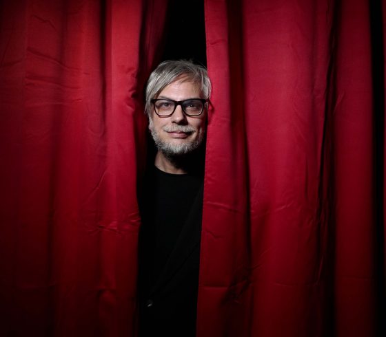 Paolo Benvegnù torna con lo spettacolo teatrale “H3+”
