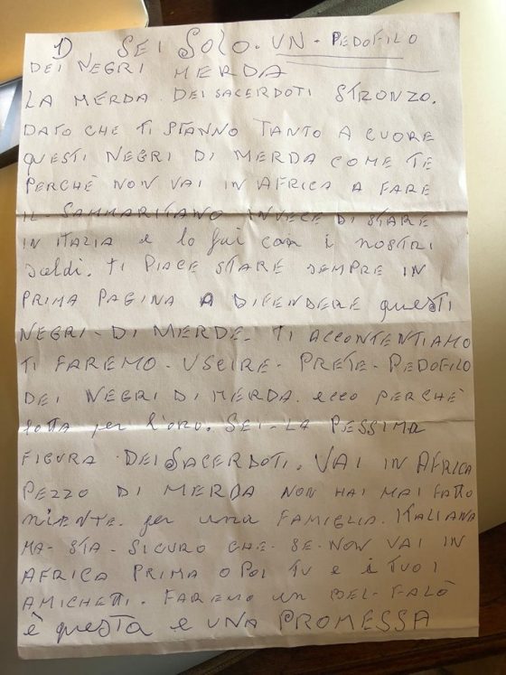 Due lettere con minacce e frasi razziste a parroco Vicofaro