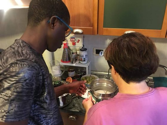 Riproposta #apriteleporte: migranti uniti alle tavole delle famiglie pistoiesi