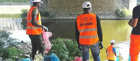 Richiedenti asilo: bando per attività di volontariato