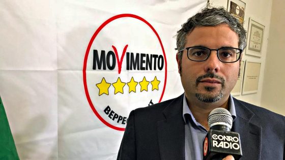 M5s: correremo con nostro candidato. No voto disgiunto