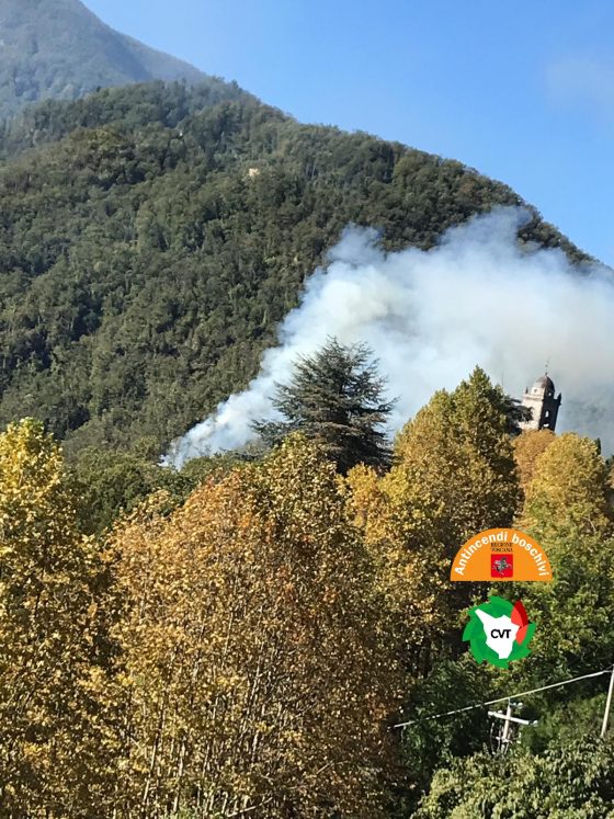 Lucca: incendio nei boschi di Stazzema