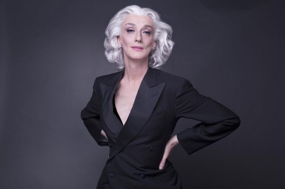 Drusilla Foer al Teatro Puccini con “Eleganzissima”