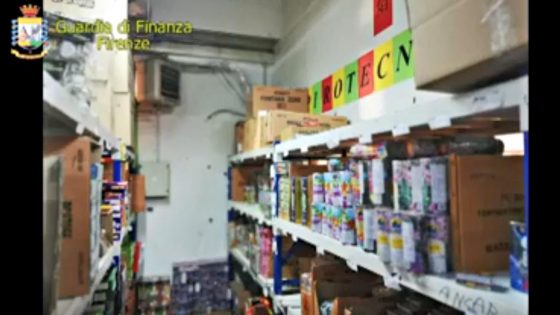 Finanza sequestra tre tonnellate di giochi pirotecnici