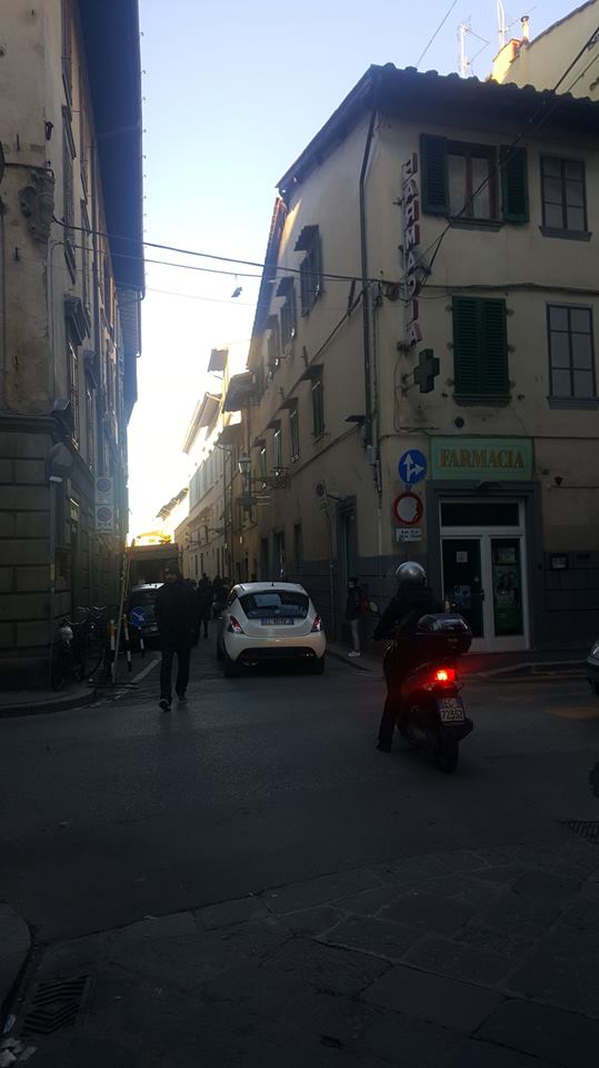 via della chiesa