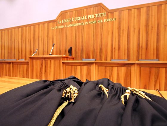 Firenze, tentò di arrestare marito amante: chiesti 2 anni per magistrato
