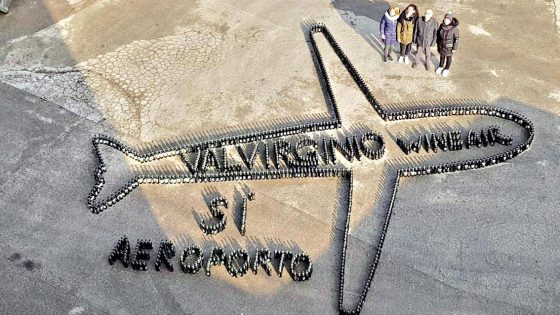 Aeroporti: oltre 1500 bottiglie di Chianti per dire SI a pista Peretola