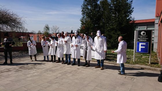 Firenze, flash mob CNR contro la precarietà