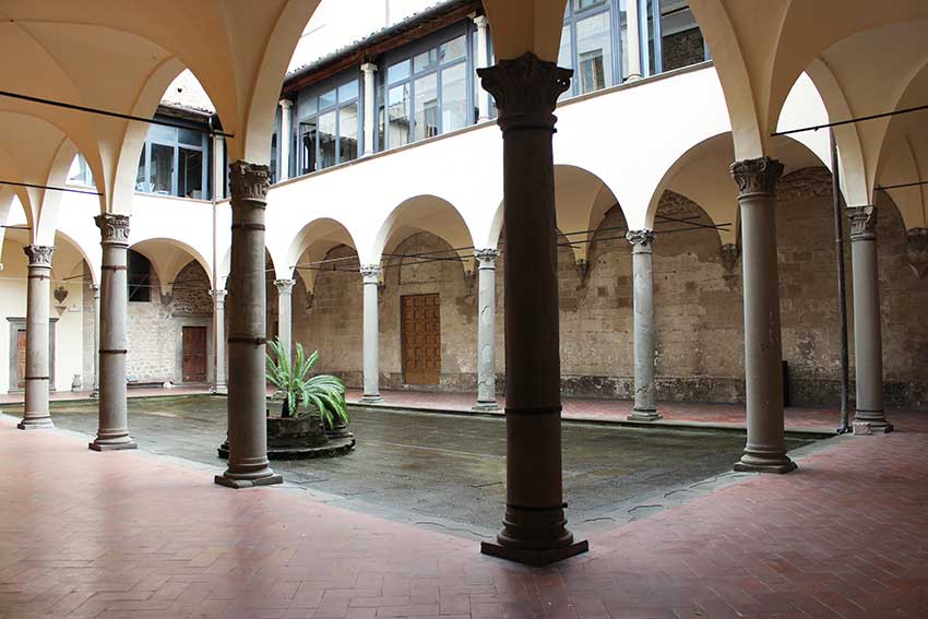 Pistoia, ragazzina bullizzata, madre &quot;ci riserviamo di