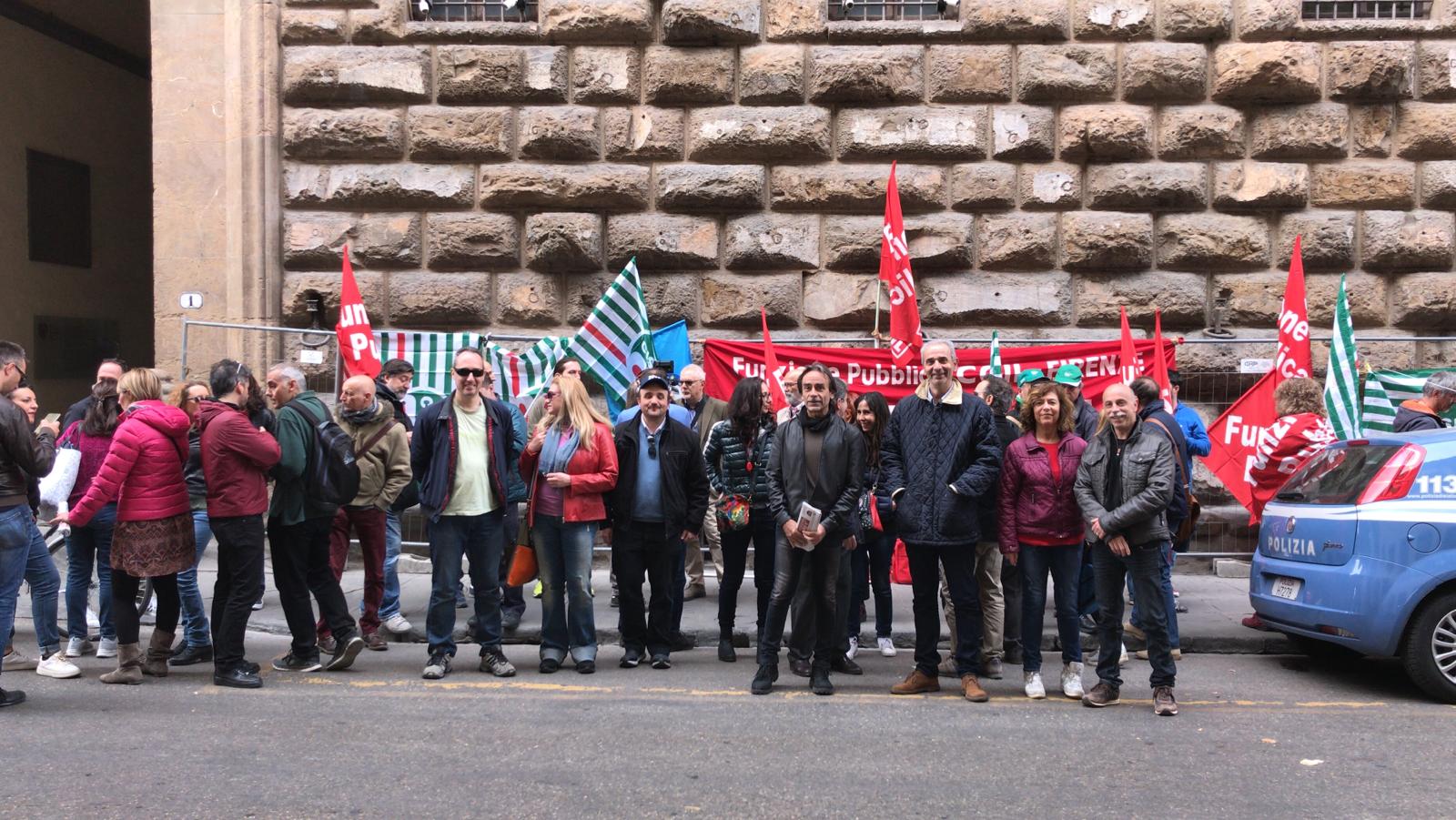 Firenze, Agenzia delle Entrate: lavoratori in sciopero e presidio