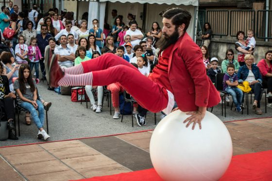 La magia del “Cirk Fantastik” ad Officina Giovani di Prato