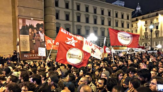 Cariche della polizia alla Manifestazione contro Salvini