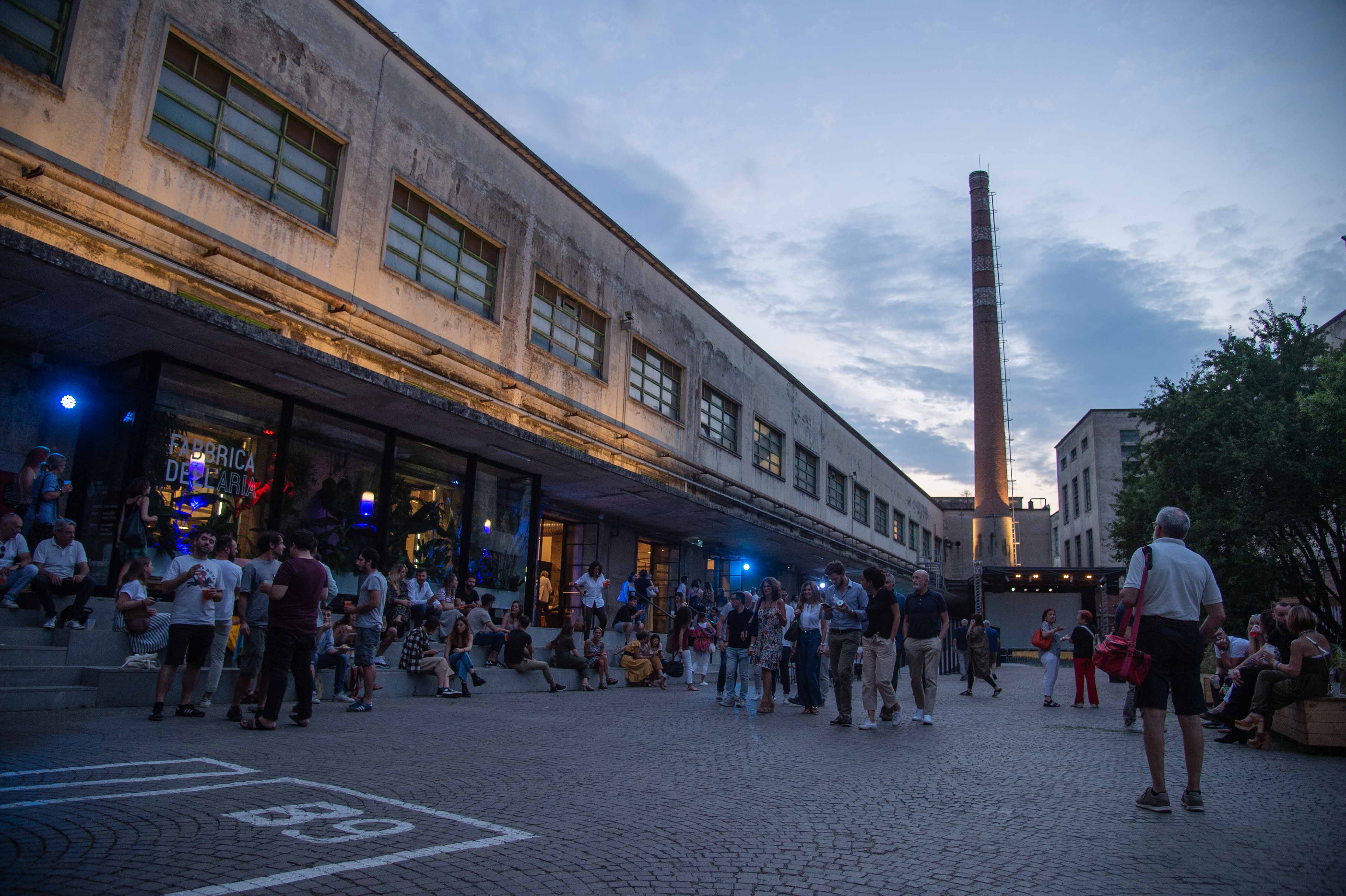 Manifattura Tabacchi: due giorni tra artigianato, design, musica e shopping natalizio