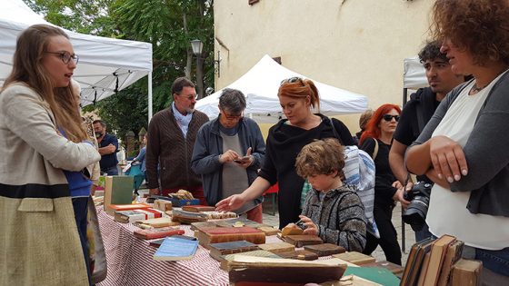 “I colori del libro”, Laura Morante a Bagno Vignoni con “Brividi Immorali”