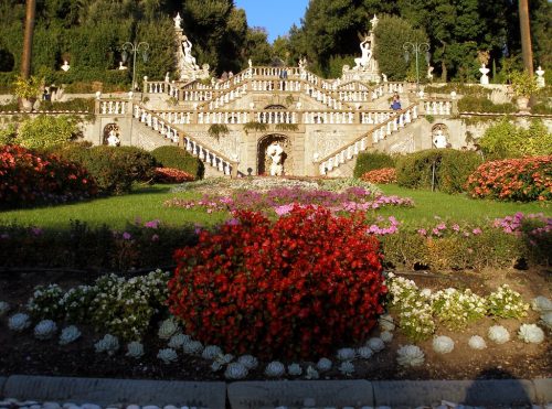 parco Pinocchio Collodi scalinate giardino