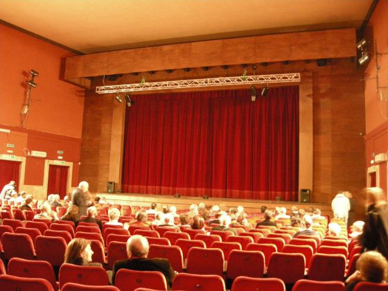 Il Teatro Puccini diventa proprieta’ del Comune