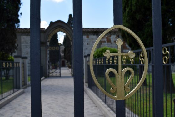 Prato: al cimitero di Galciana una scultura per i ‘bambini mai nati’