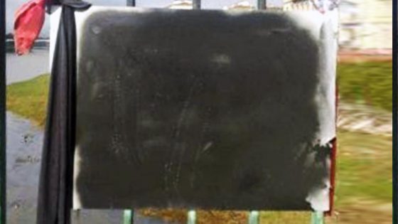 Vandalizzata la targa in memoria di Idy Diene