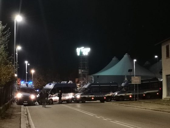 Salvini a Firenze: consigliere Lega, minacce e auto graffiata