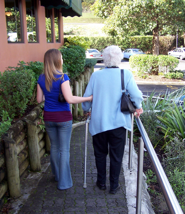 Comune Firenze conferma contributo per familiari caregiver, risorse per 500mila euro