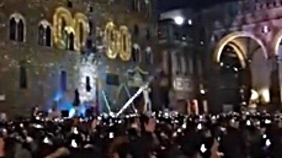 Rissa di Capodanno con tre arresti dei Carabinieri in Piazza Signoria