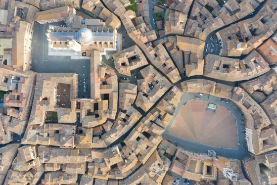 Siena, inchiesta su autoriciclaggio: sindaco rinuncia a difesa indagato
