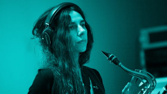 PJ Harvey ‘A dog called money’, quattro nuove proiezioni nella sala virtuale Più Compagnia!
