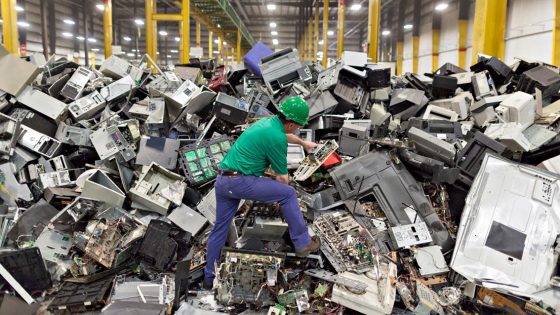 Toscana, aumenta la raccolta dei rifiuti tecnologici Raee