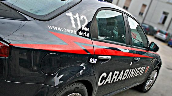 Chiede aiuto via mail, Carabinieri liberano giovane segregata famiglia