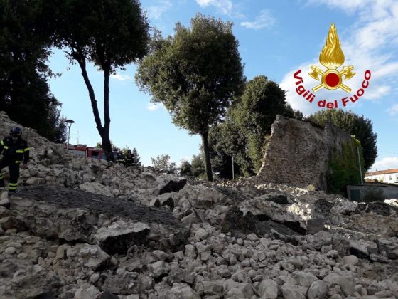 Pistoia: crollata porzione 30 metri delle mura medievali, nessun ferito