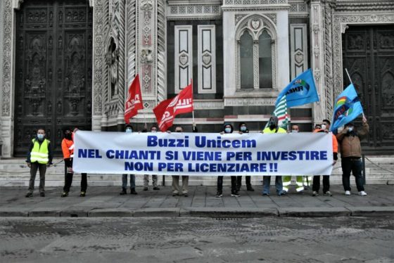 Cementificio Testi, presidio permanente in difesa 100 posti di lavoro