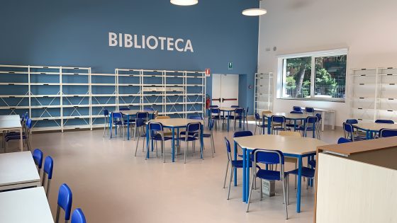 “La scuola è stata sacrificata all’incapacità di organizzare trasporti e sanità”