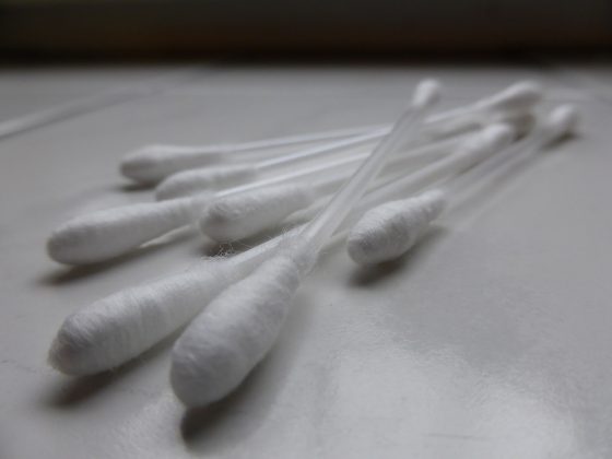 I compagni di classe di un positivo e il rebus dei tamponi: testimonianze dalla quarantena