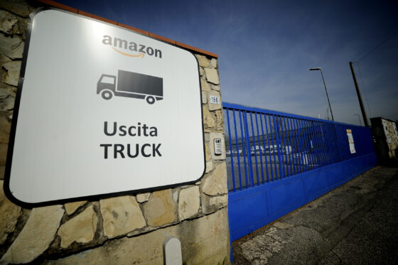 Amazon, sciopero e presidio a Pisa delle aziende di consegna