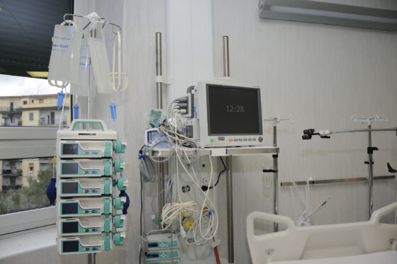 Covid, Toscana: 84% ricoverati in TI ha patologie croniche. Età media 75 anni