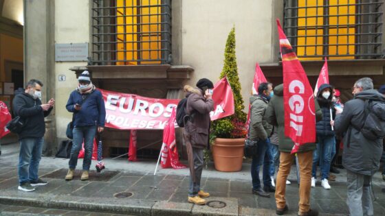 “Solo due sanificazioni da inizio pandemia nel nostro supermercato”, presidio dipendenti Eurospin