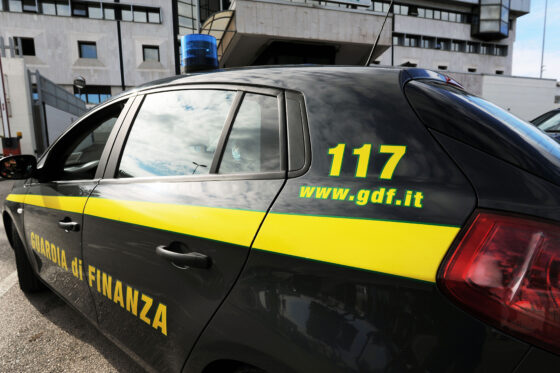 Maxi frode fatture false, sequestri per evasione da 36 mln