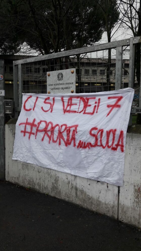 Priorità alla Scuola: “Ci vediamo il 7 davanti ai cancelli. Mobilitazioni davanti alle Superiori”