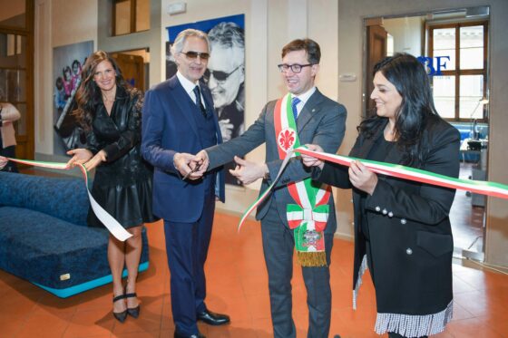Bocelli apre a Firenze laboratorio per giovani talenti