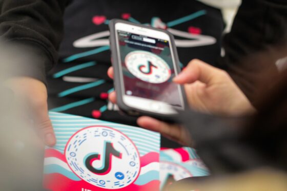 Sedicenne in fuga, ‘è con coetanea conosciuta su Tik Tok’
