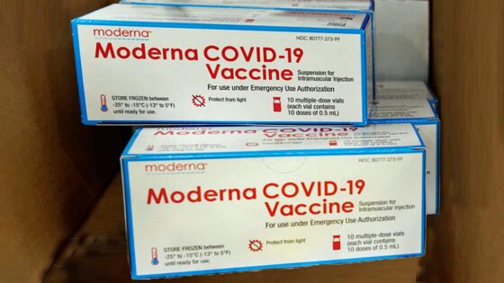 Le dichiarazioni del medico che ha vaccinato il proprio figlio