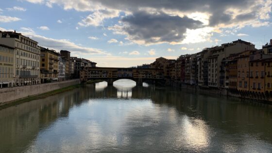 Microplastiche nell’Arno derivano al 90% da prodotti tessili
