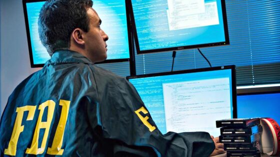 FBI interviene per identificare 14enne, per post su YouTube